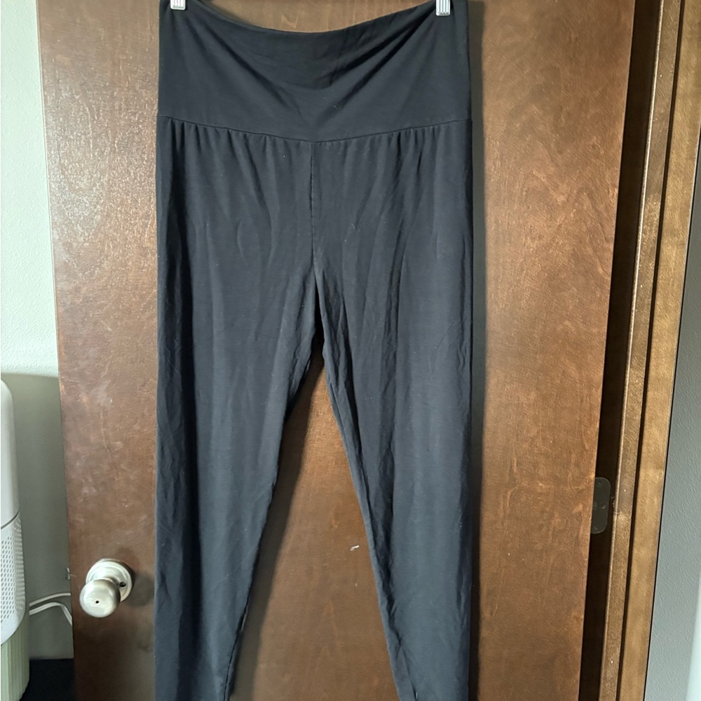 Hatch Black Leggings